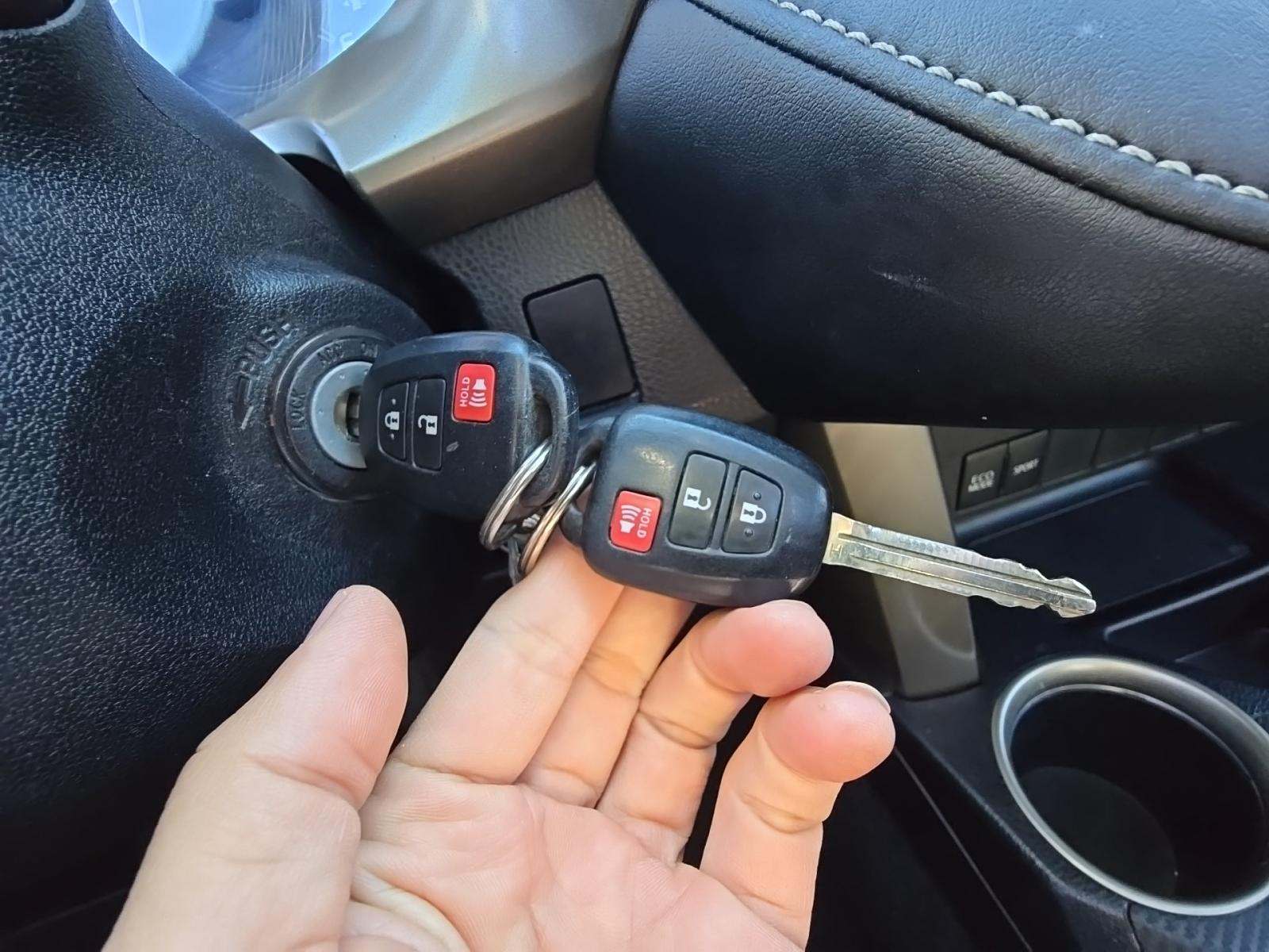 2015 Toyota RAV4 XLE AWD