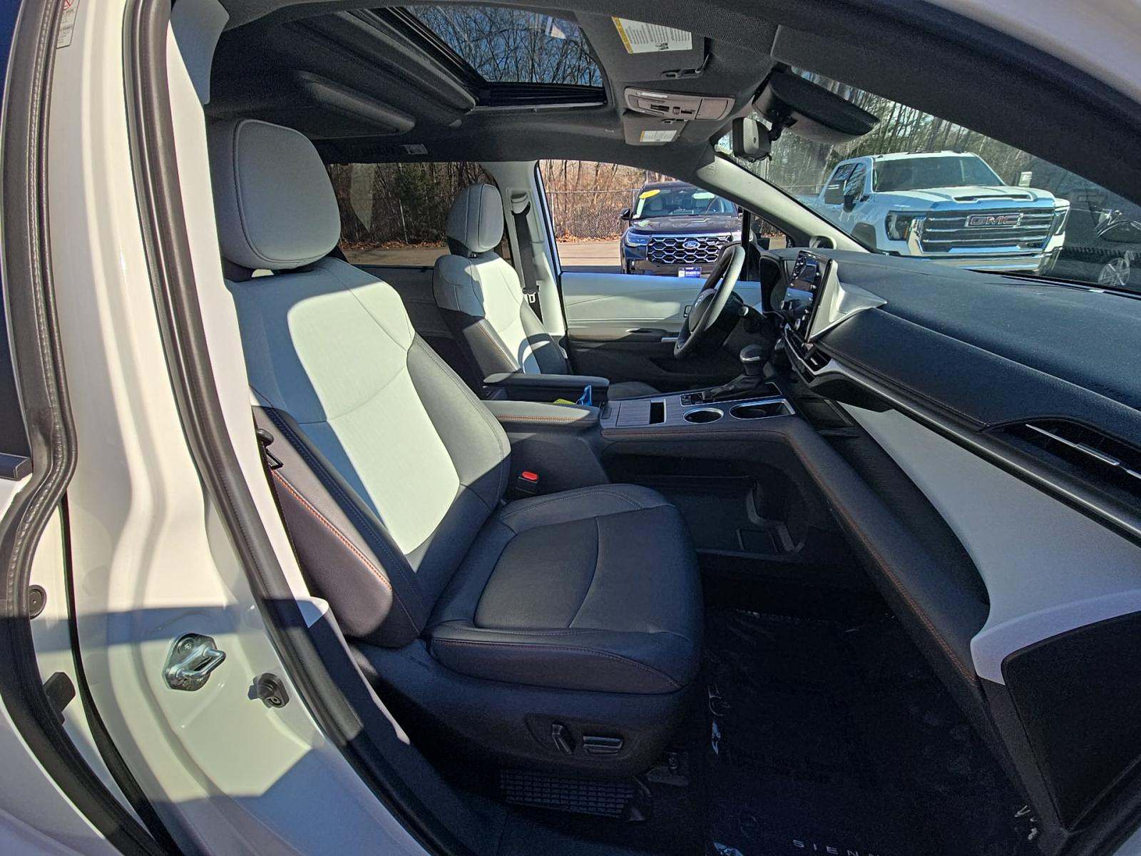 2024 Toyota Sienna XSE AWD