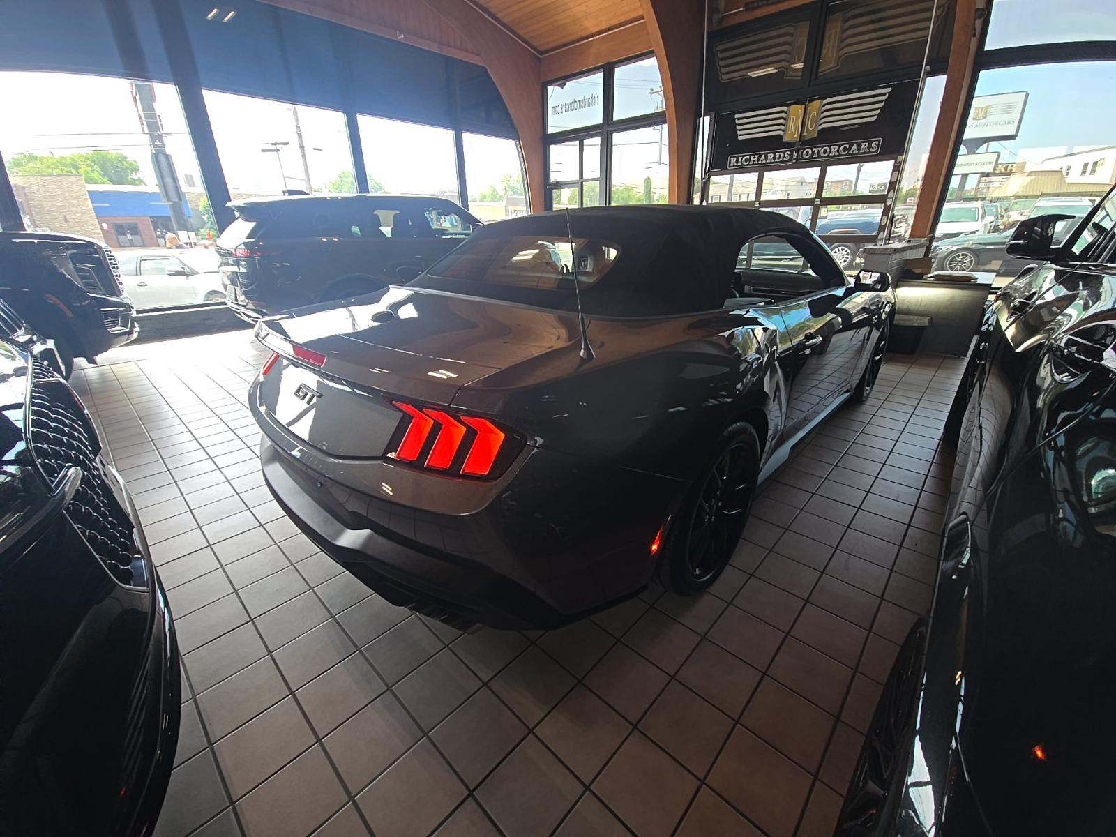 2025 Ford Mustang GT Premium RWD