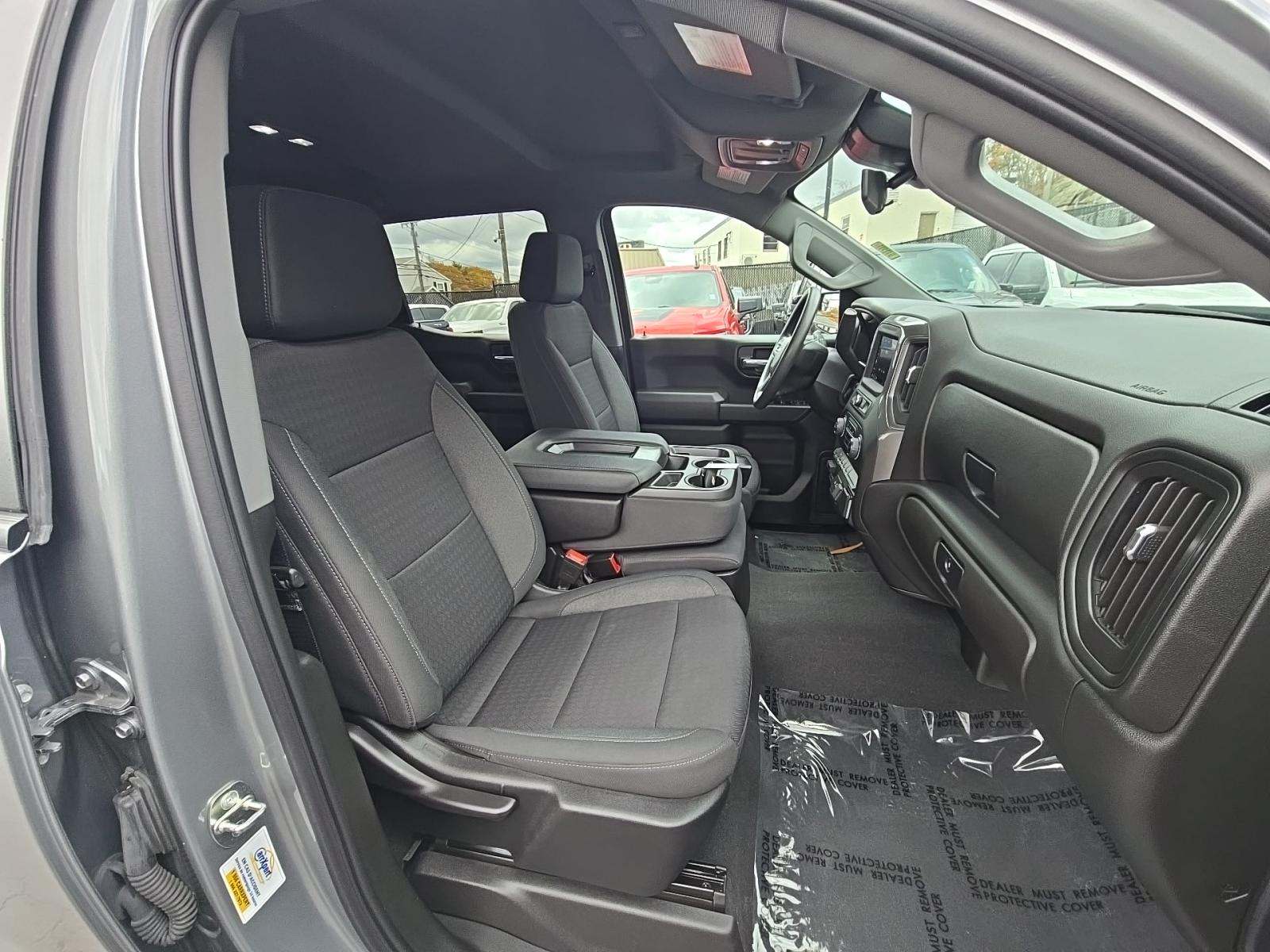 2023 Chevrolet Silverado 1500 Custom AWD