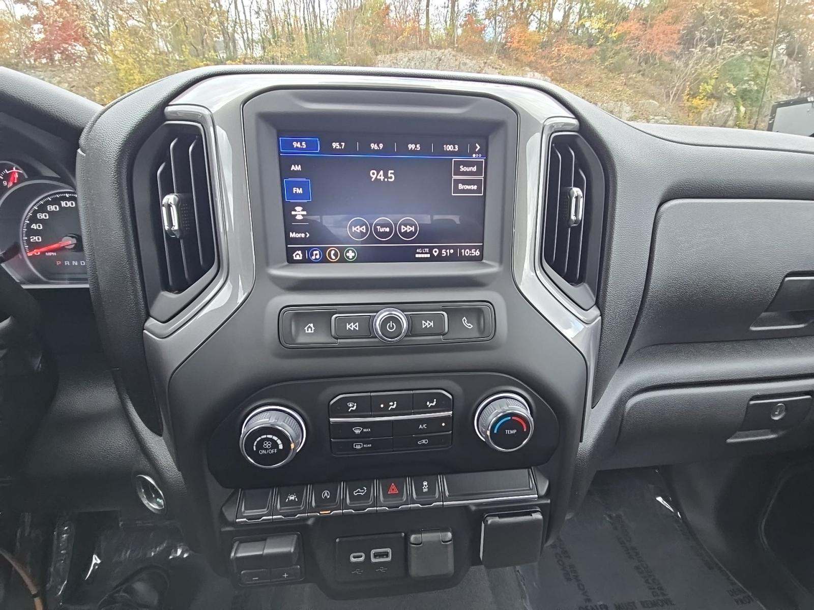 2023 Chevrolet Silverado 1500 Custom AWD