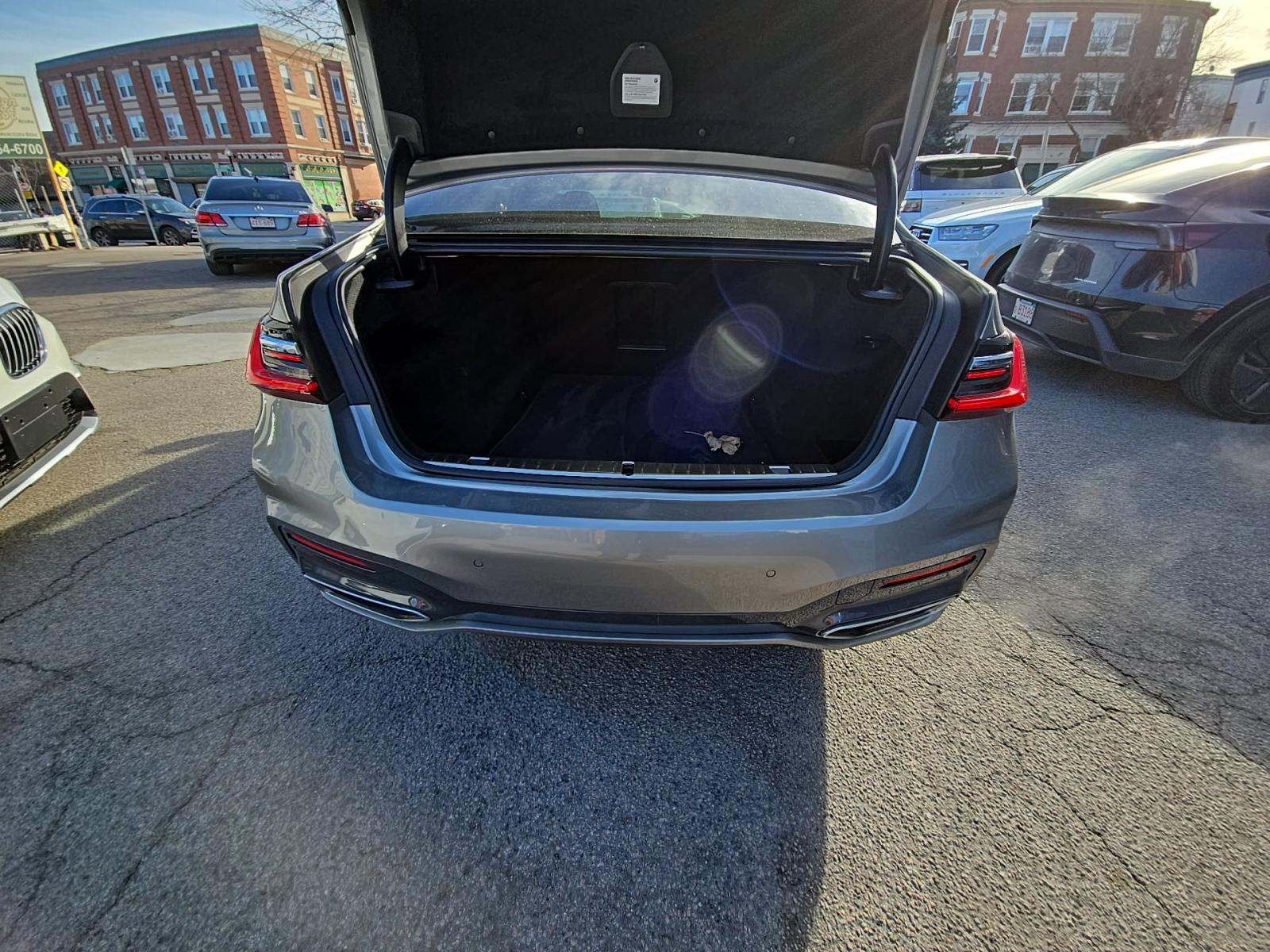 2022 BMW 7 Series 750i xDrive AWD