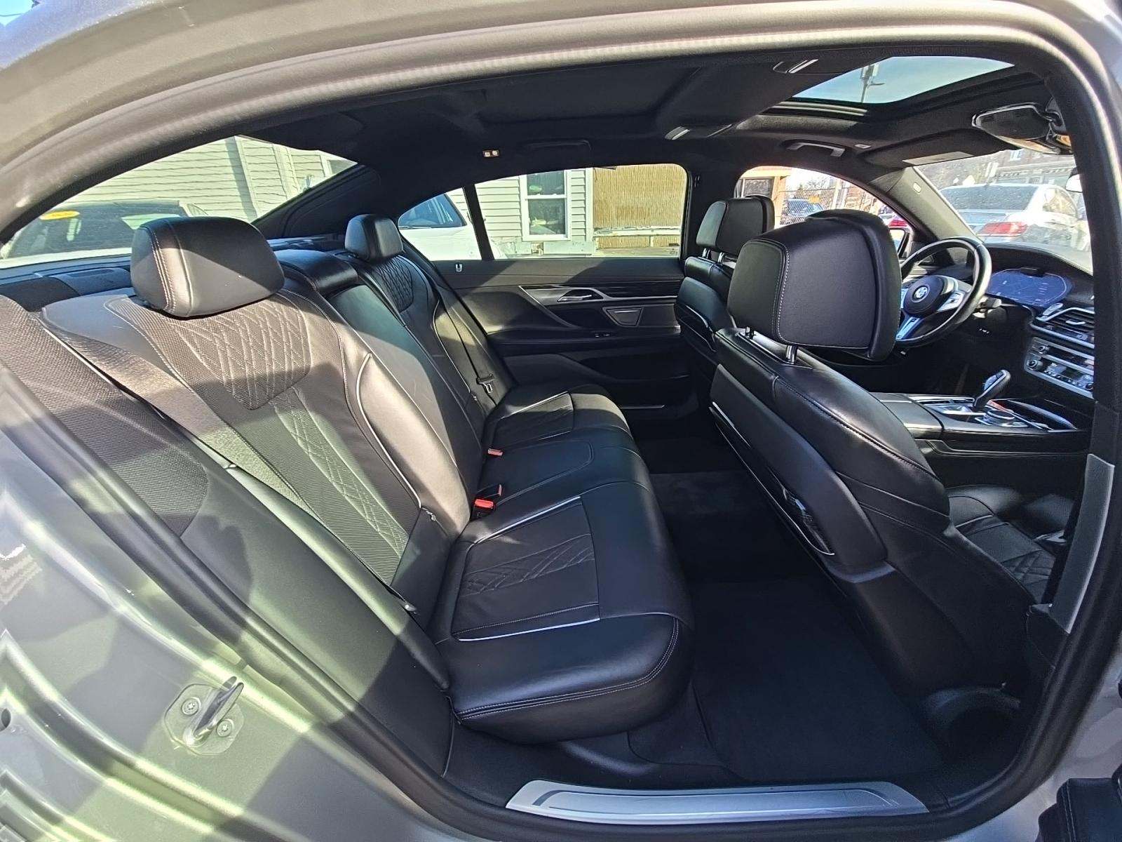 2022 BMW 7 Series 750i xDrive AWD