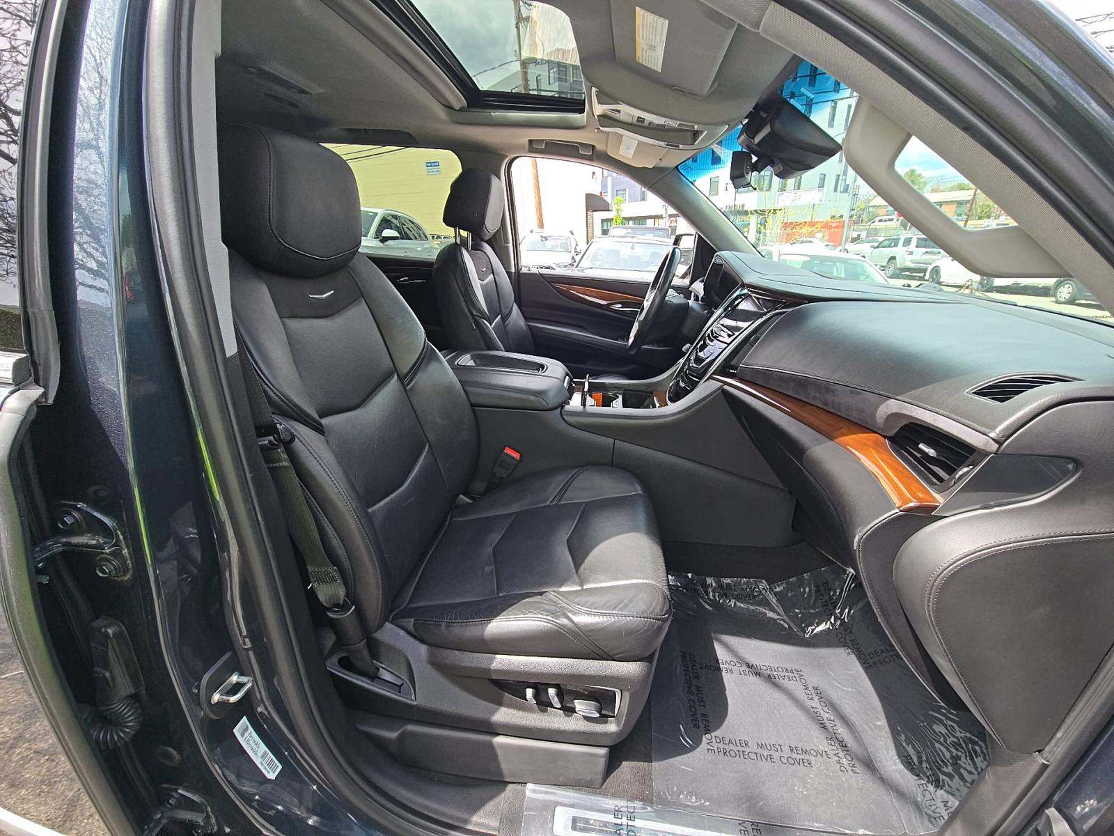 2019 Cadillac Escalade Luxury AWD
