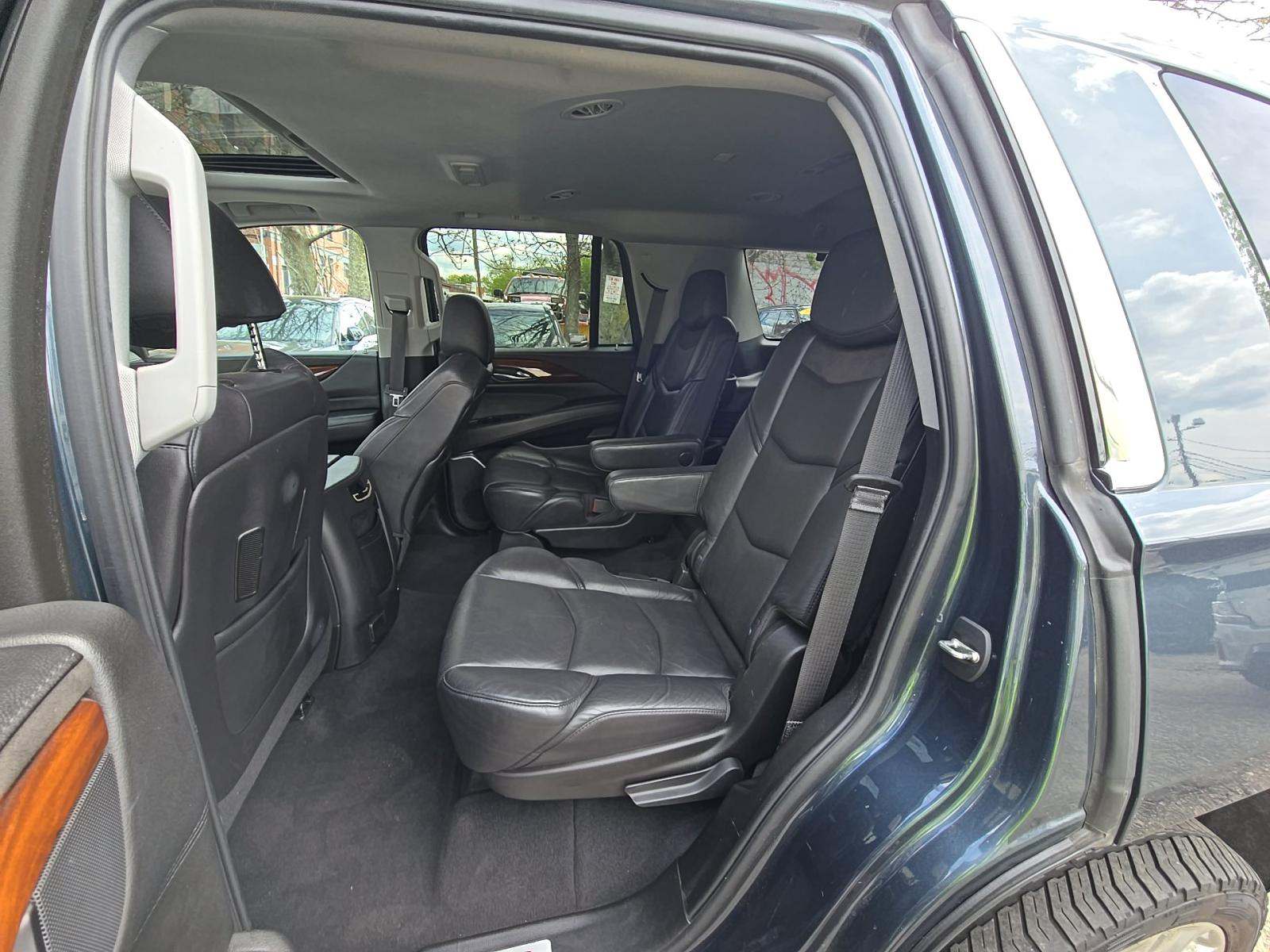 2019 Cadillac Escalade Luxury AWD