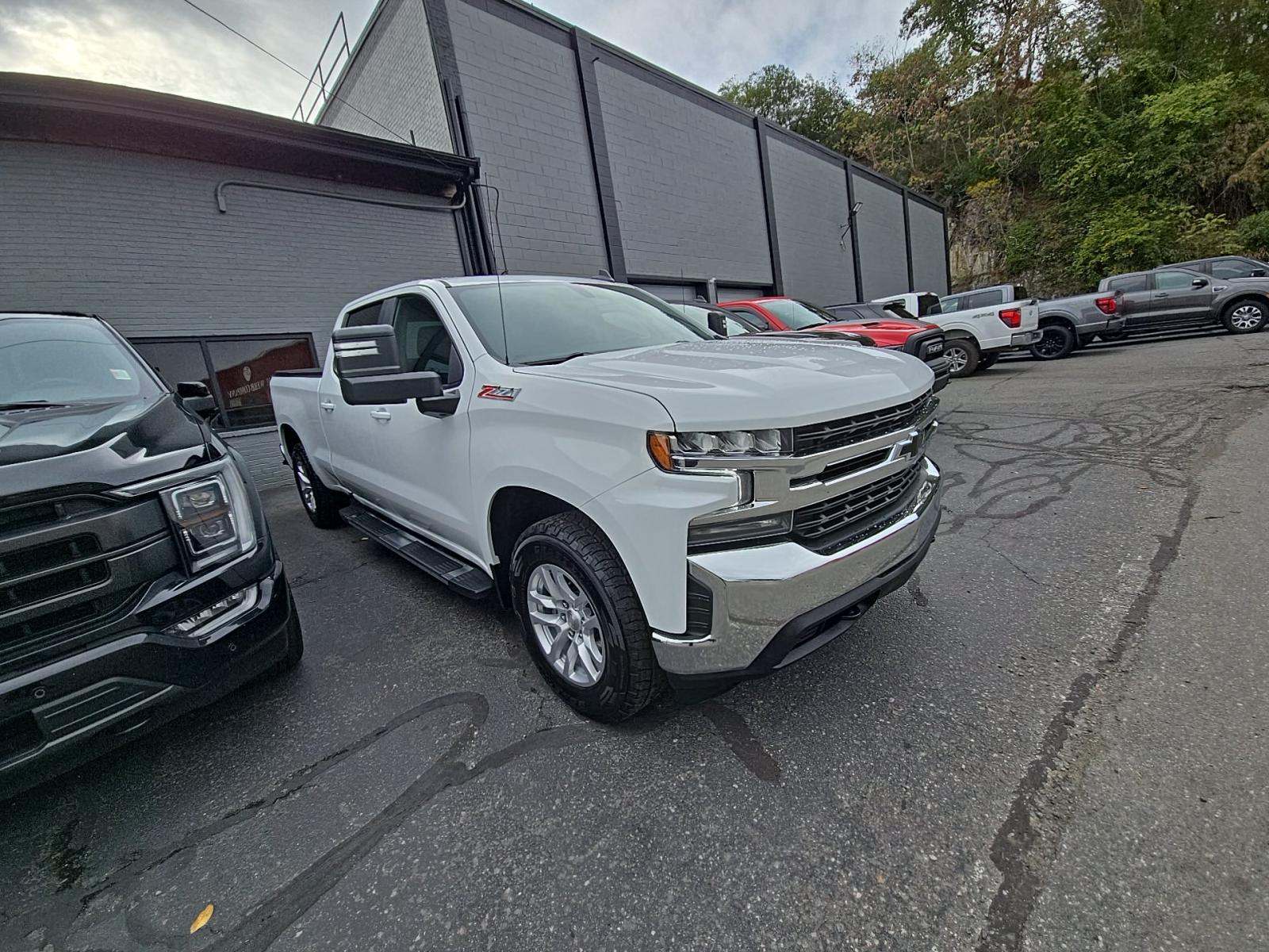 2022 Chevrolet Silverado 1500 LT AWD