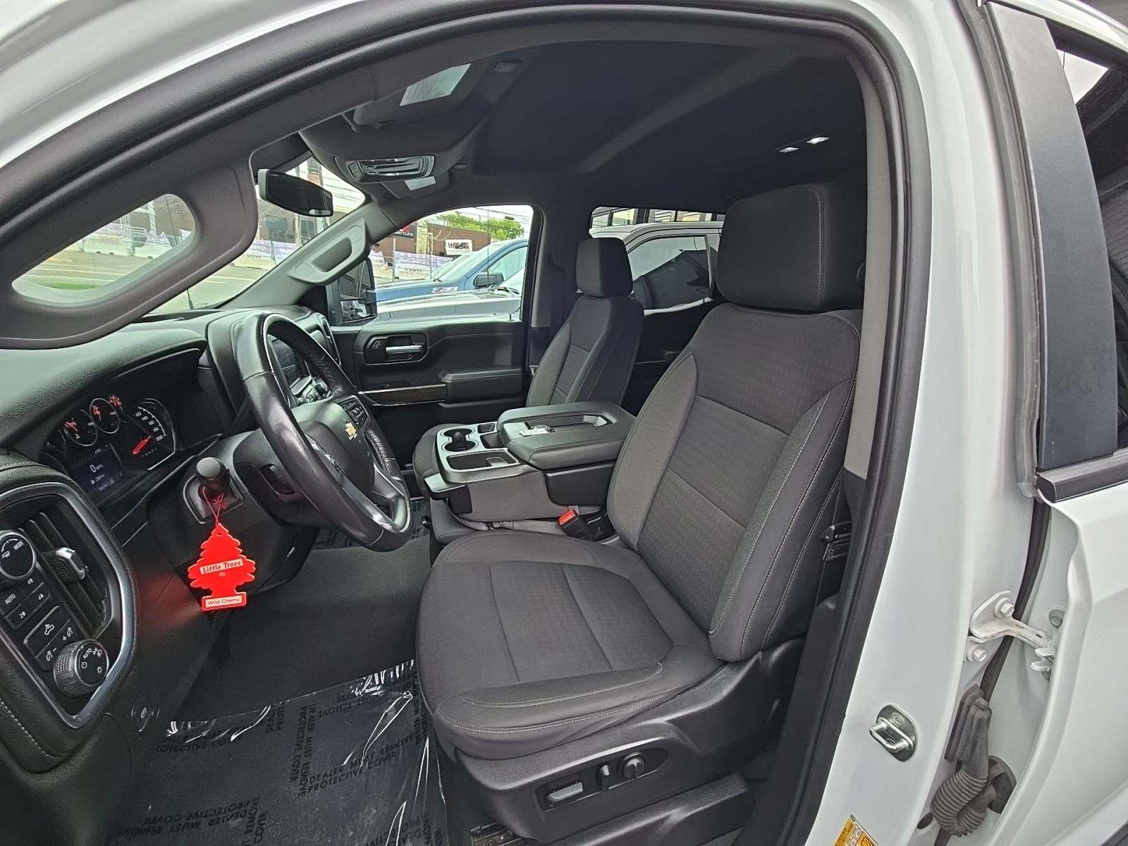 2022 Chevrolet Silverado 1500 LT AWD