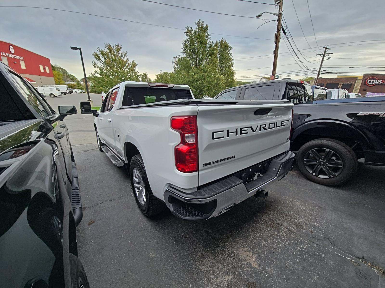 2022 Chevrolet Silverado 1500 LT AWD