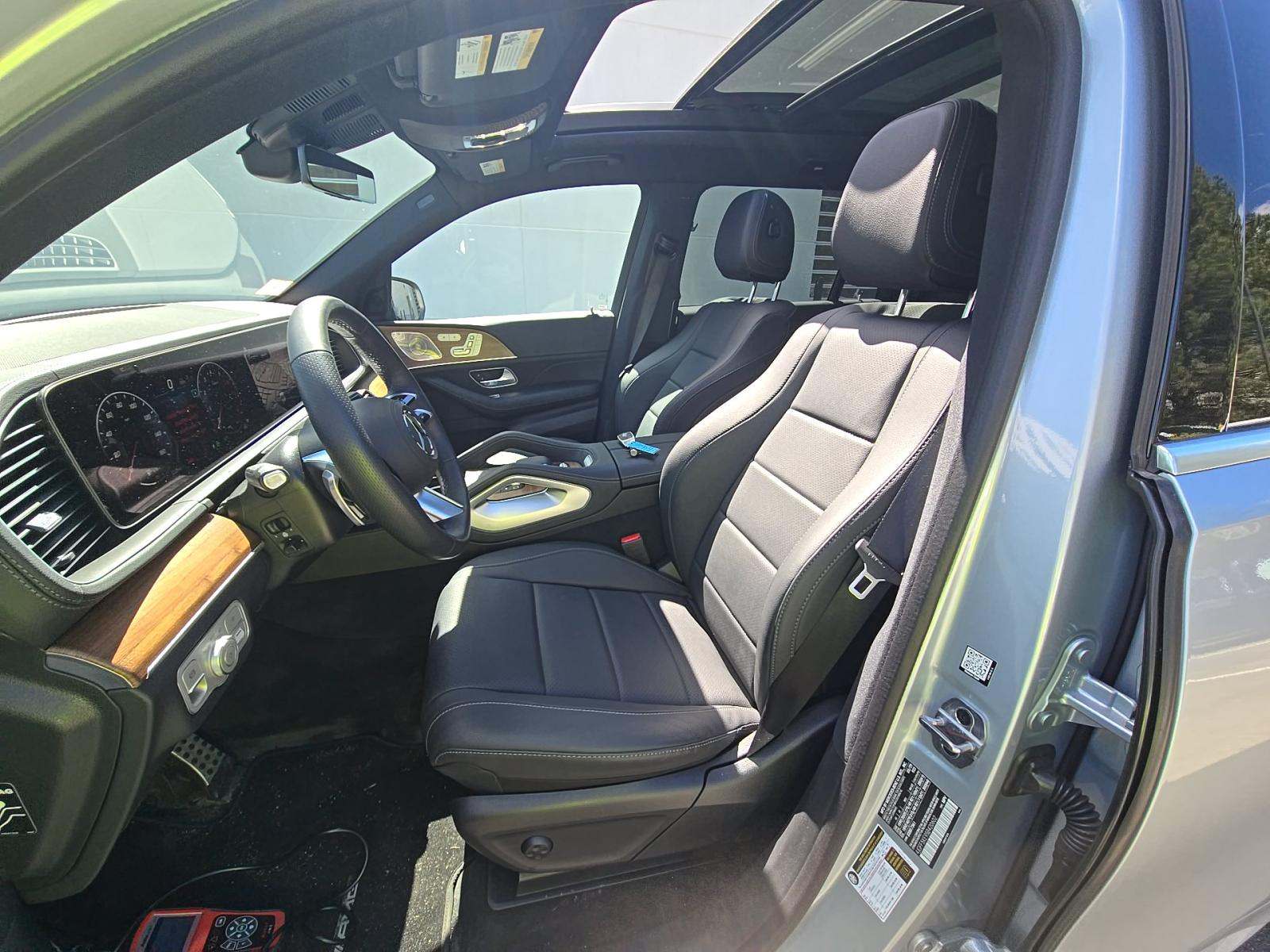 MERCEDES-BENZ GLS - 2