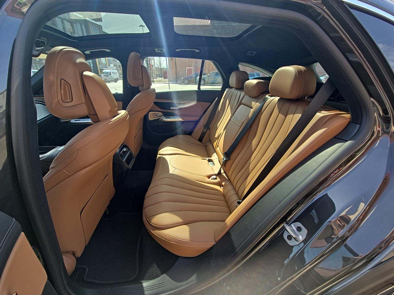 MERCEDES-BENZ E-CLASS - 9