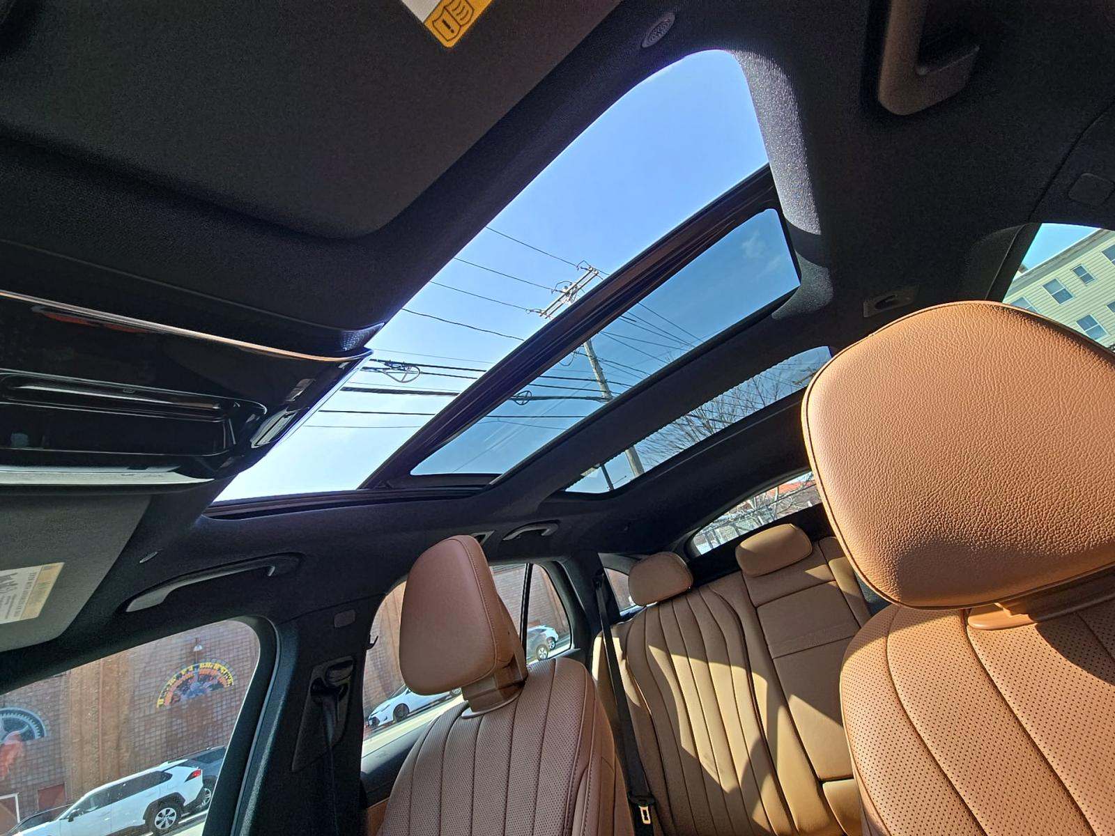 MERCEDES-BENZ E-CLASS - 7