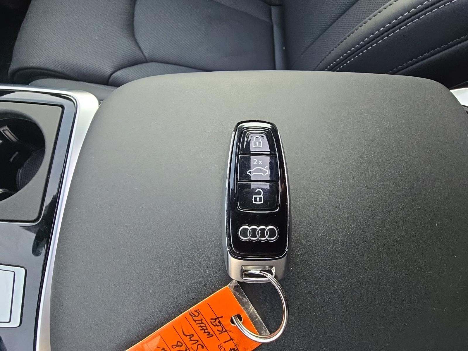 2025 Audi Q8 Prestige AWD