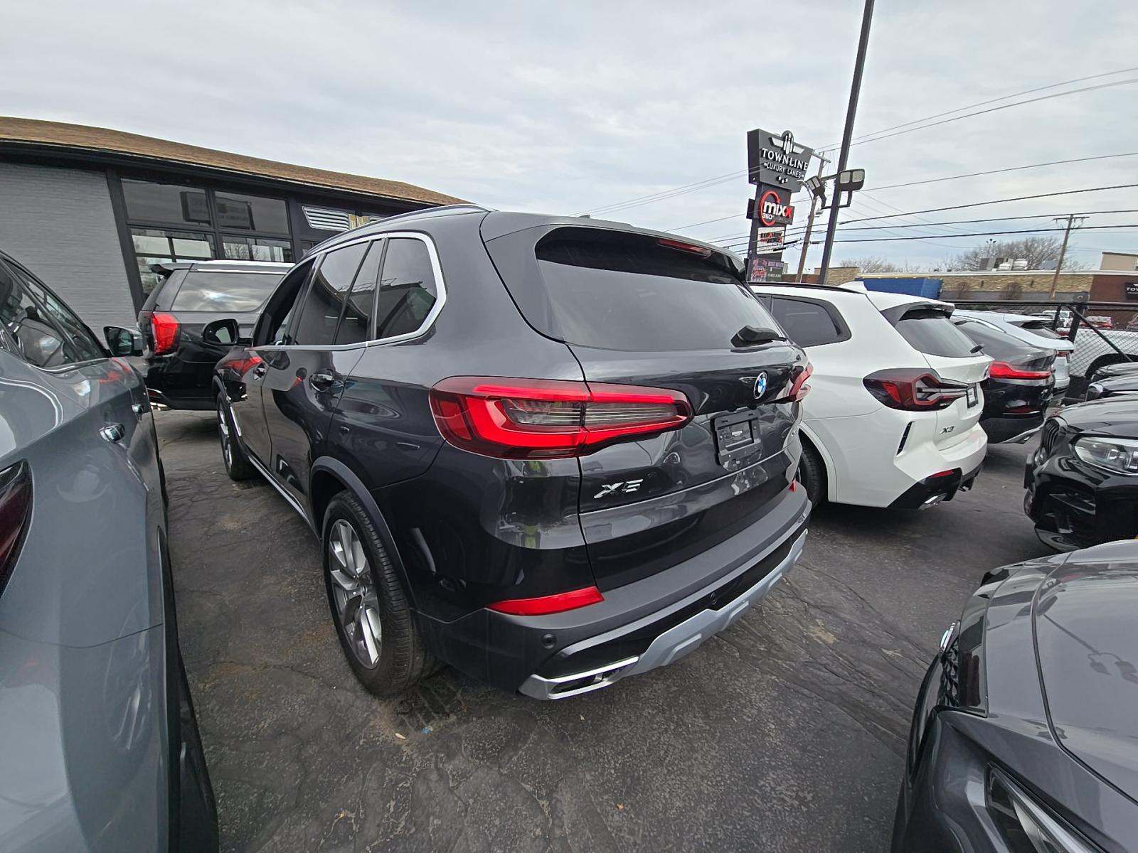 2021 BMW X5 xDrive40i AWD