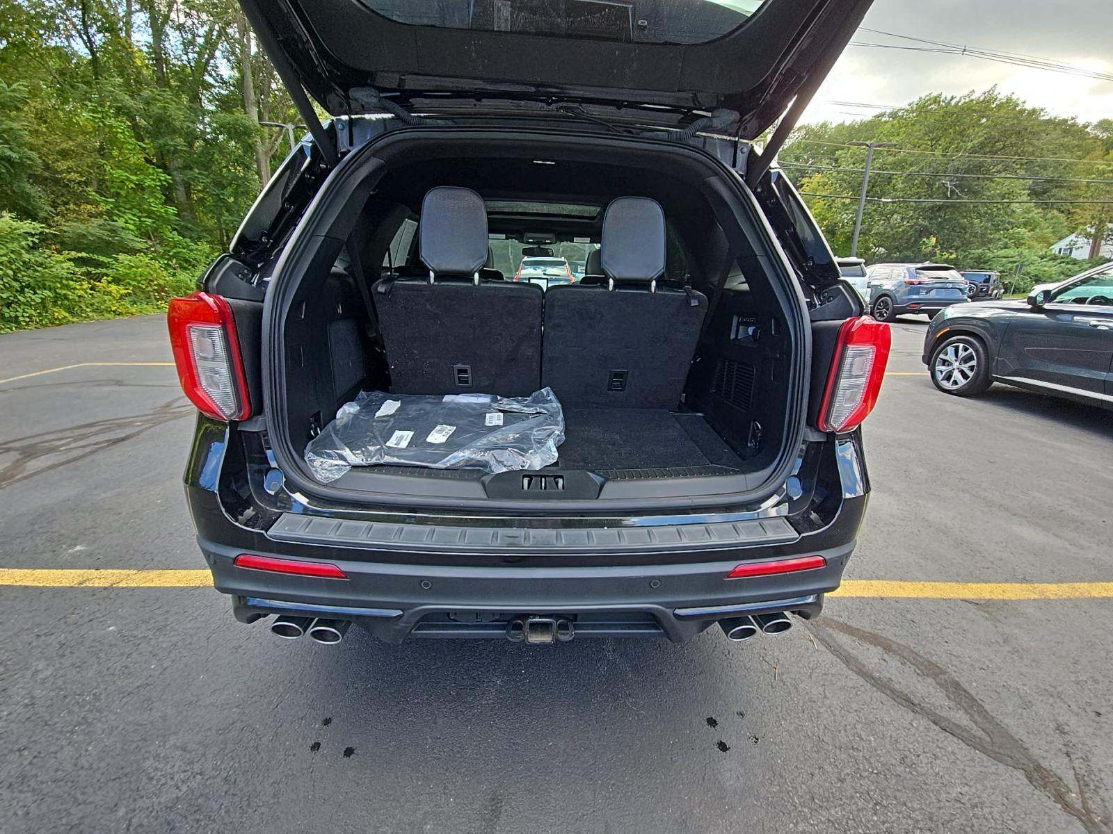 2022 Ford Explorer ST AWD