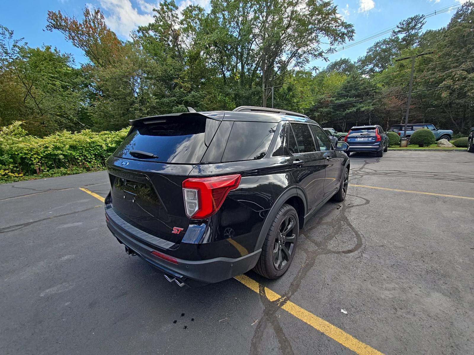 2022 Ford Explorer ST AWD