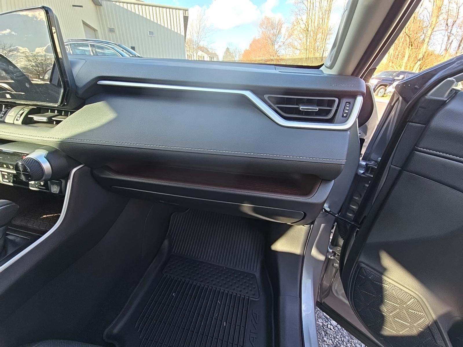 2024 Toyota RAV4 Limited FWD