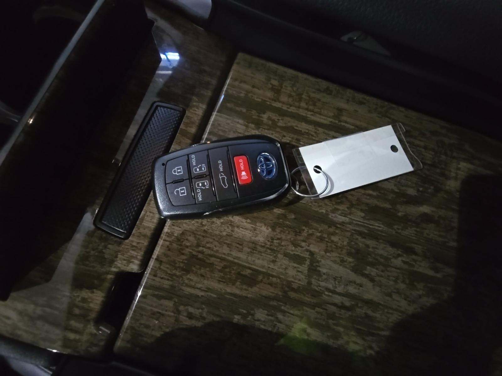 2025 Toyota Sienna Limited AWD