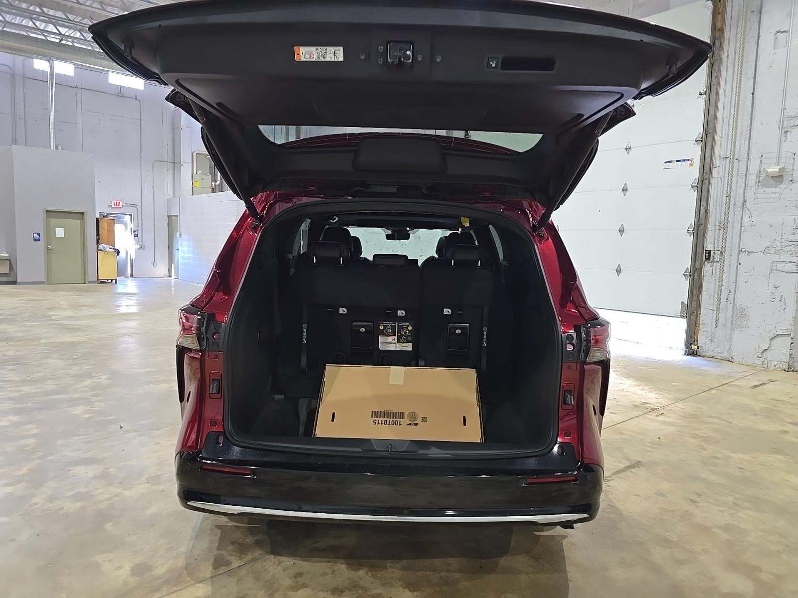 2025 Toyota Sienna Limited AWD