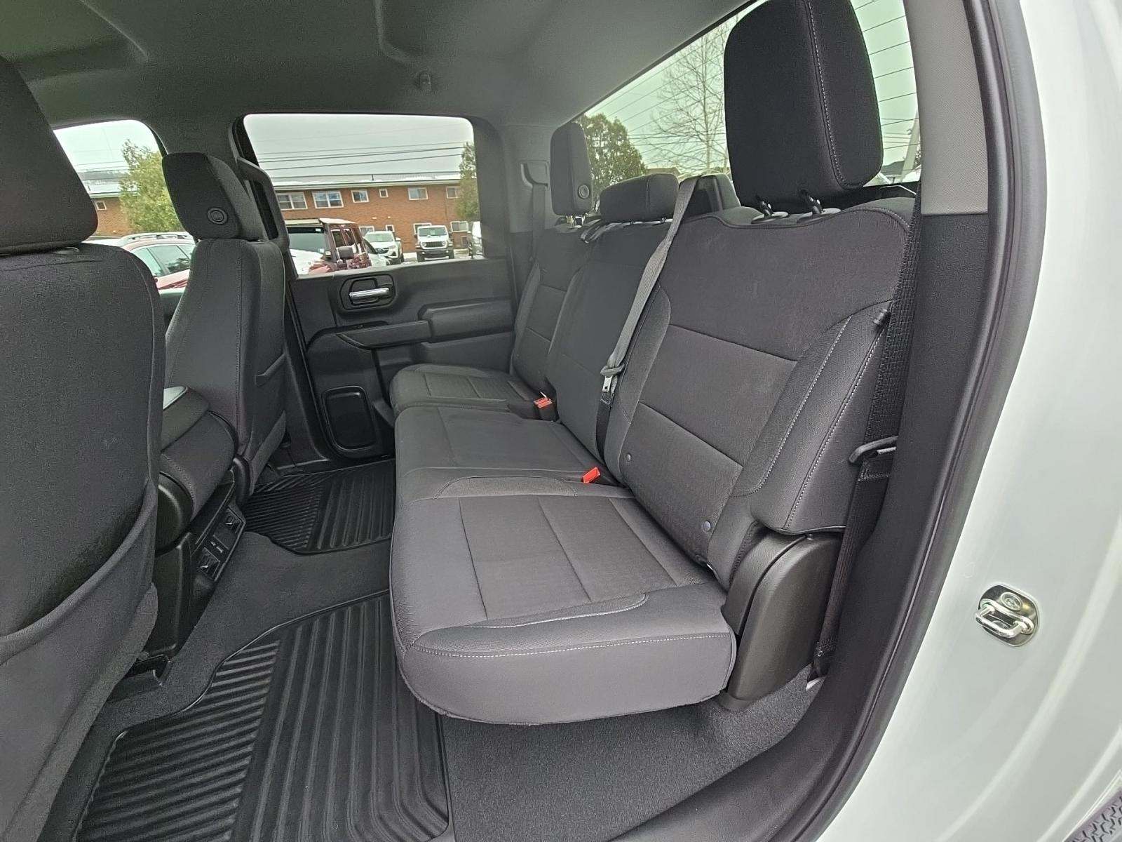 2025 Chevrolet Silverado 2500HD Custom AWD