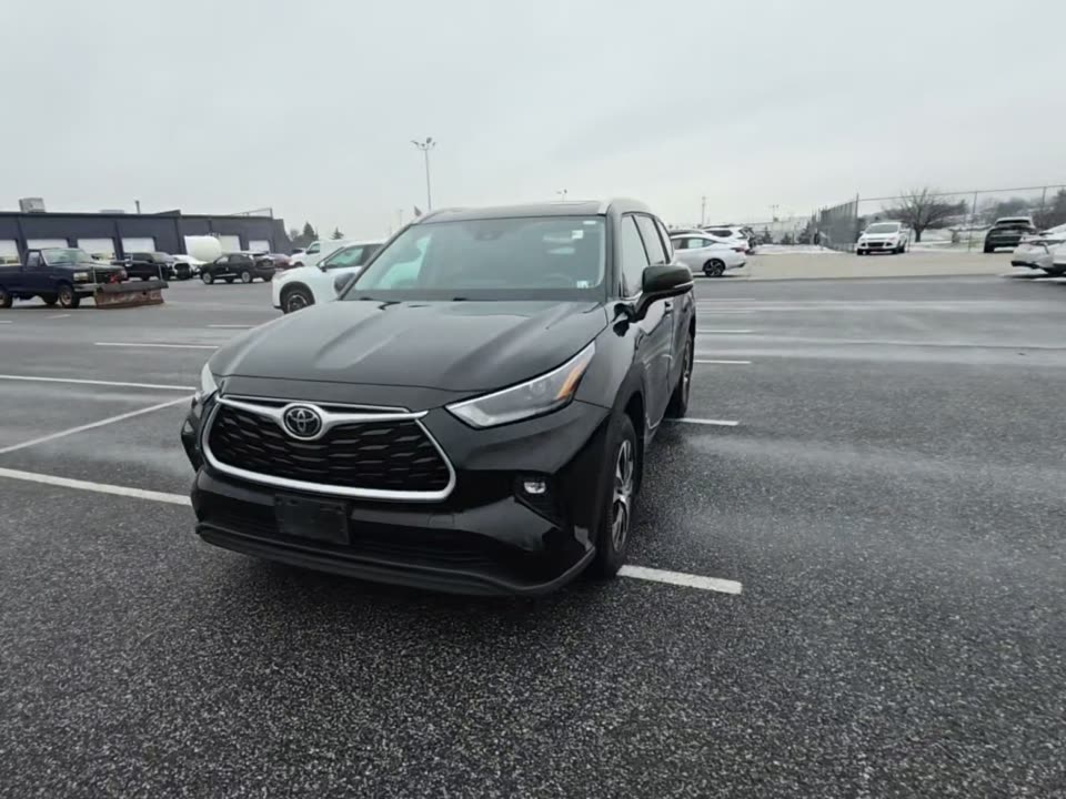 2022 Toyota Highlander XLE AWD