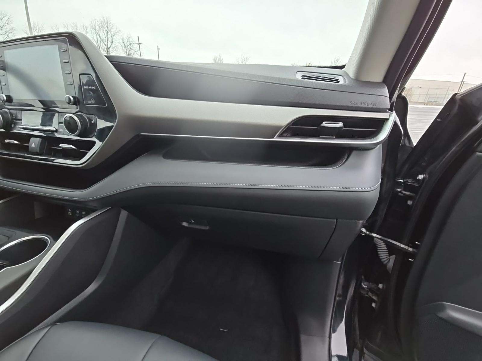 2022 Toyota Highlander XLE AWD