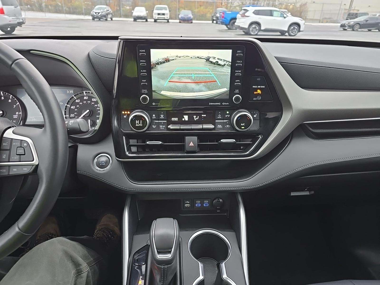 2022 Toyota Highlander XLE AWD