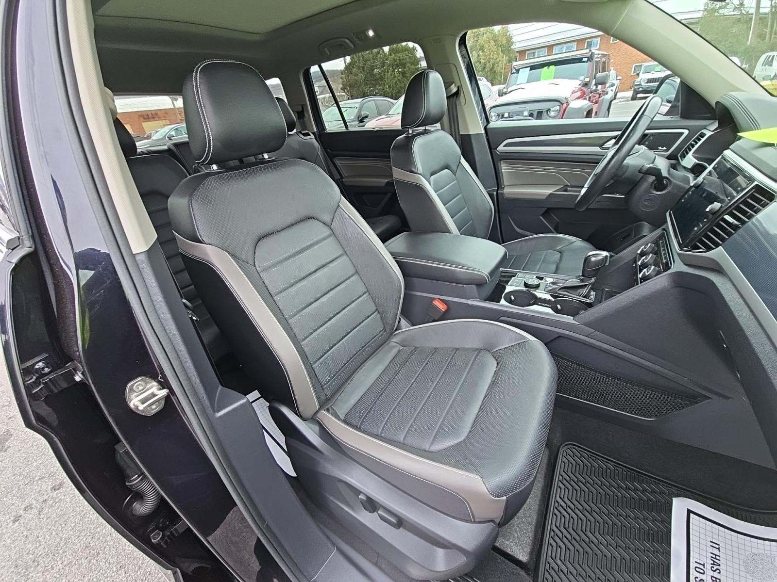 2022 Volkswagen Atlas 3.6L SEL Premium R-Line AWD