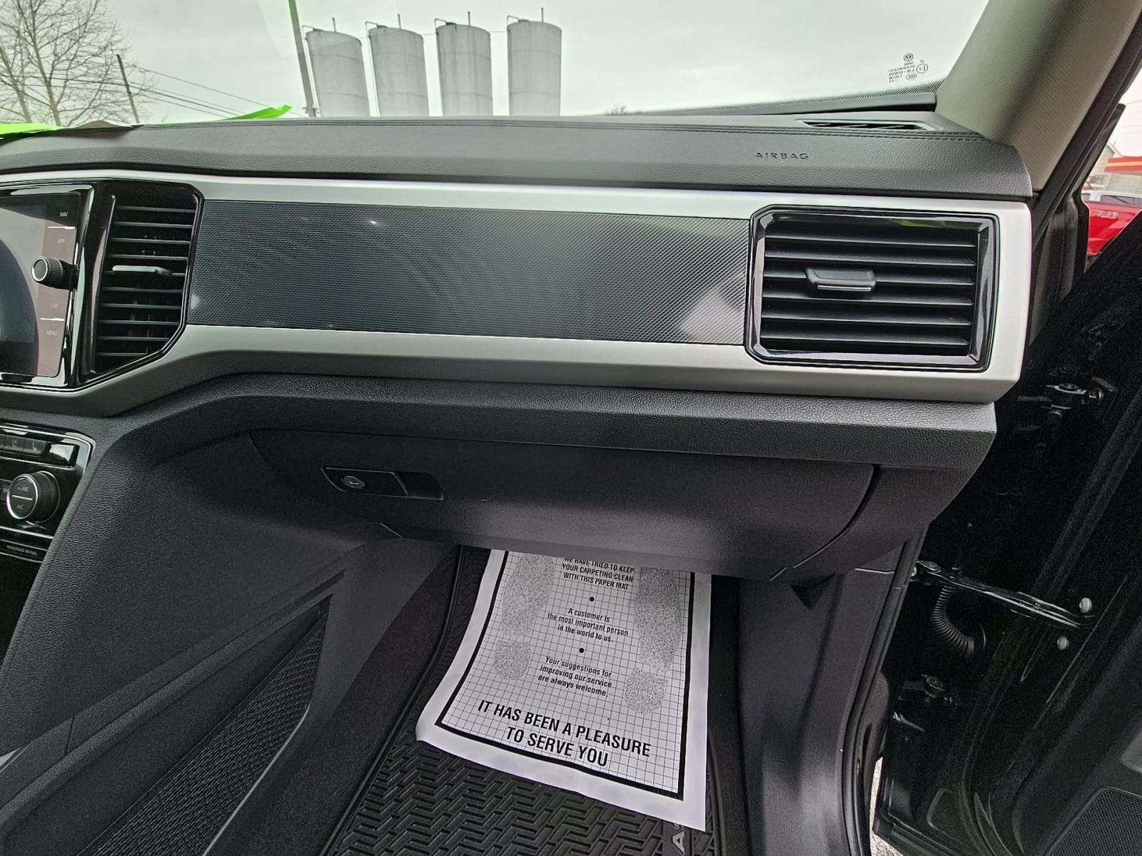 2022 Volkswagen Atlas 3.6L SEL Premium R-Line AWD