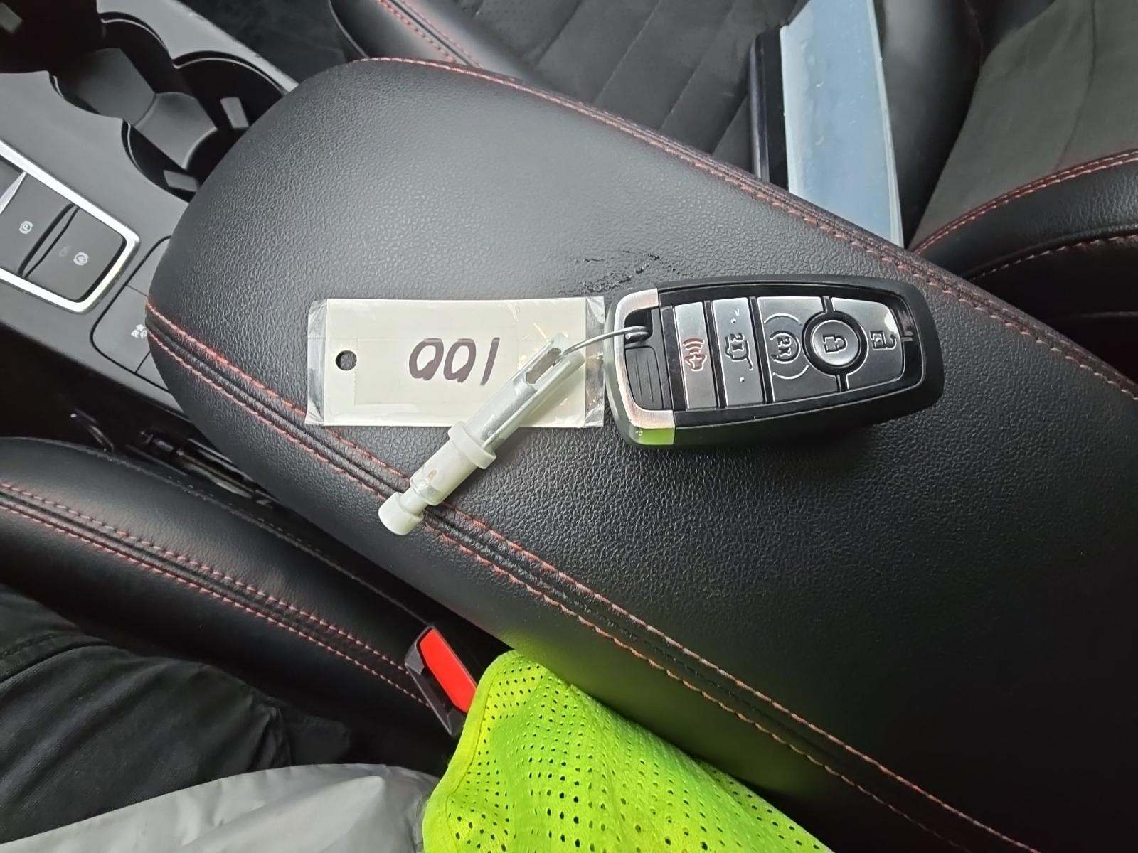 2022 Ford Escape SEL AWD