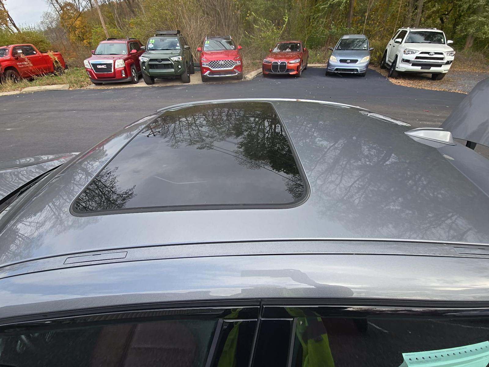 2023 BMW 3 Series 330i xDrive AWD