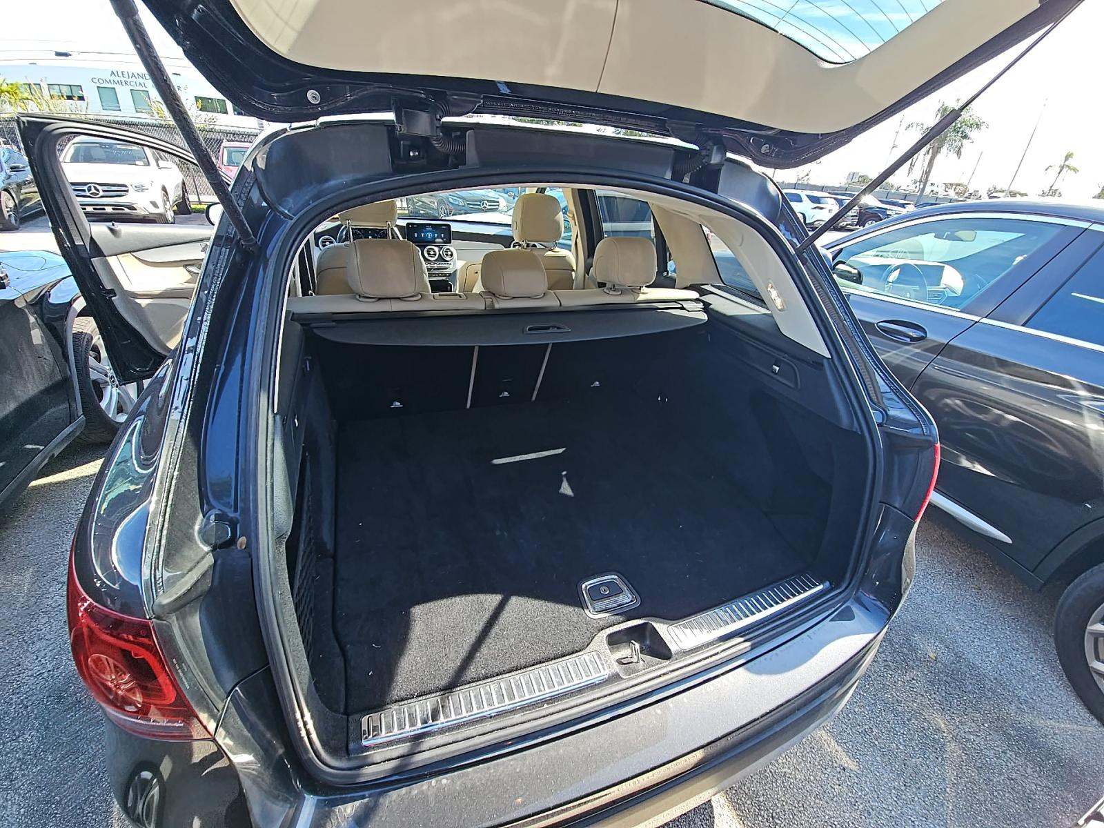 2022 Mercedes-Benz GLC GLC 300 RWD