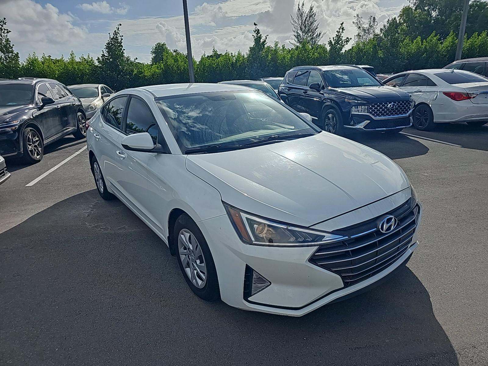 2019 Hyundai Elantra SE FWD