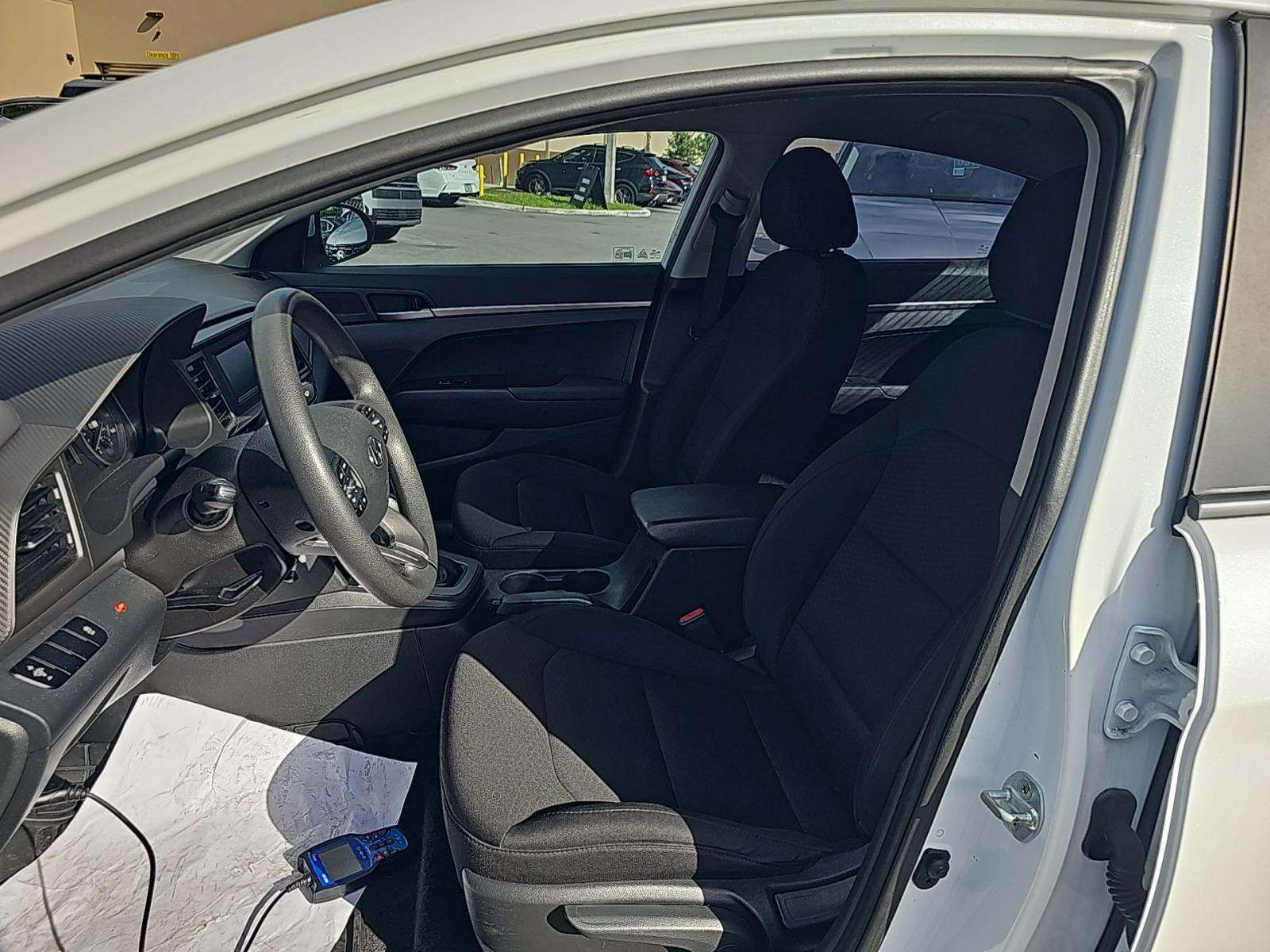 2019 Hyundai Elantra SE FWD