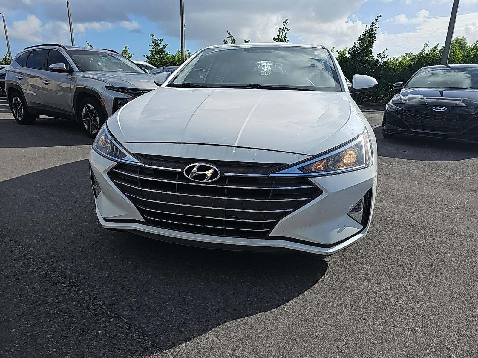 2019 Hyundai Elantra SE FWD