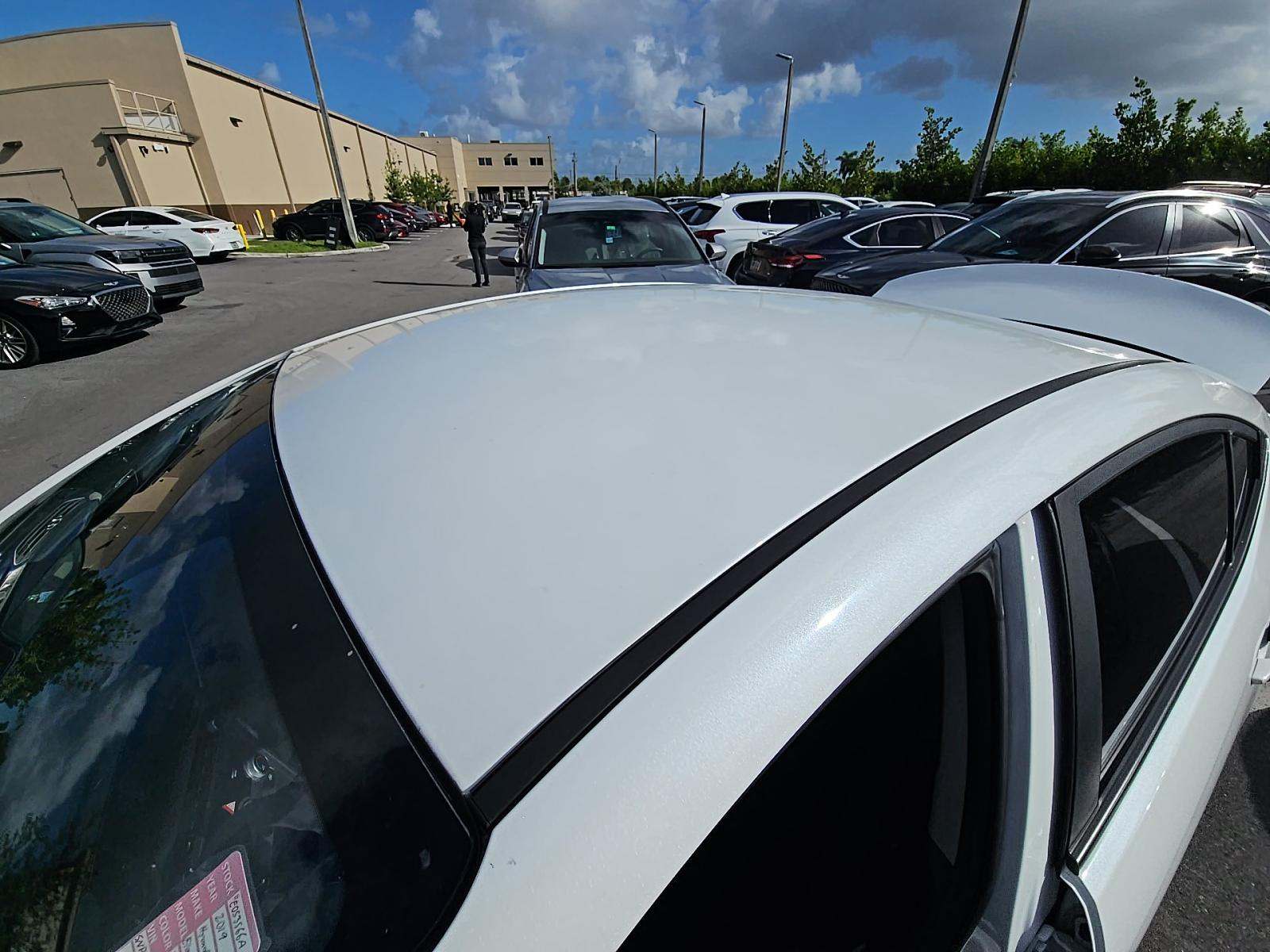 2019 Hyundai Elantra SE FWD