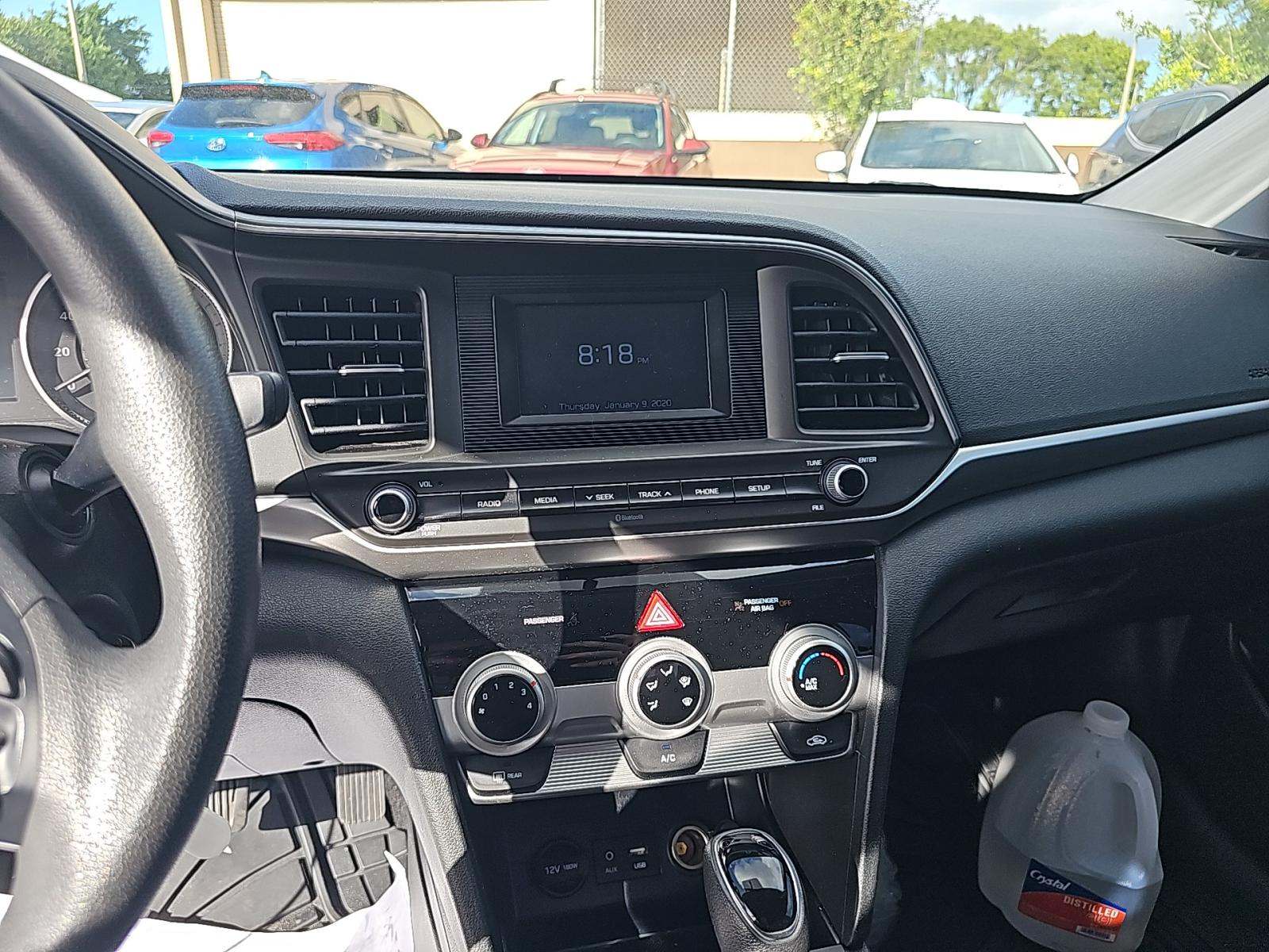 2019 Hyundai Elantra SE FWD