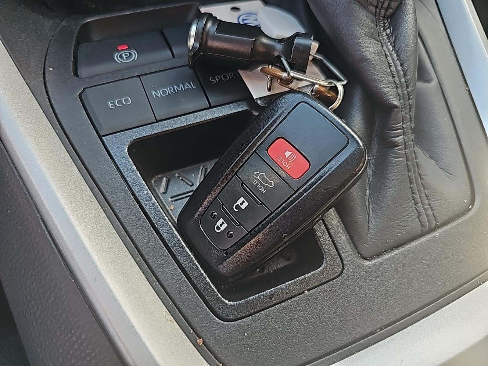 2023 Toyota RAV4 XLE Premium FWD