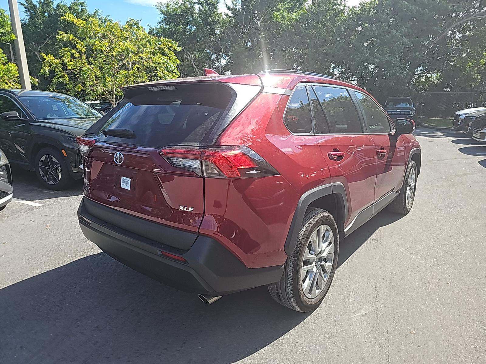 2023 Toyota RAV4 XLE Premium FWD