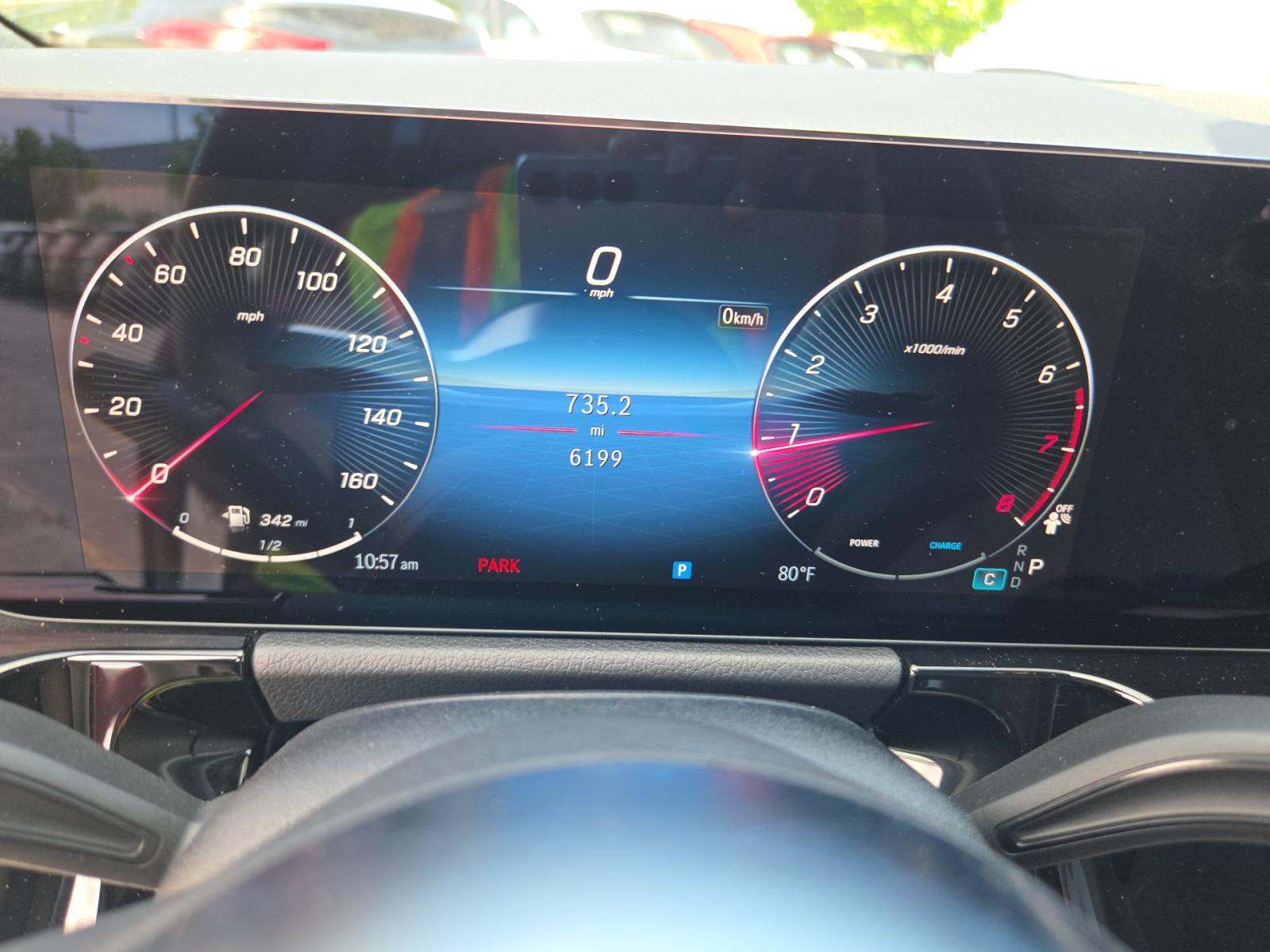 MERCEDES-BENZ GLA - 5