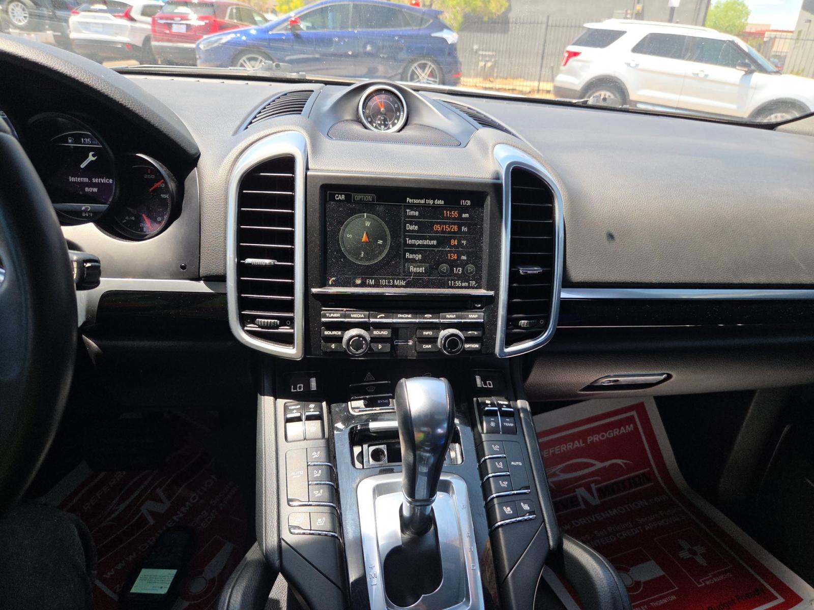 PORSCHE CAYENNE - 6
