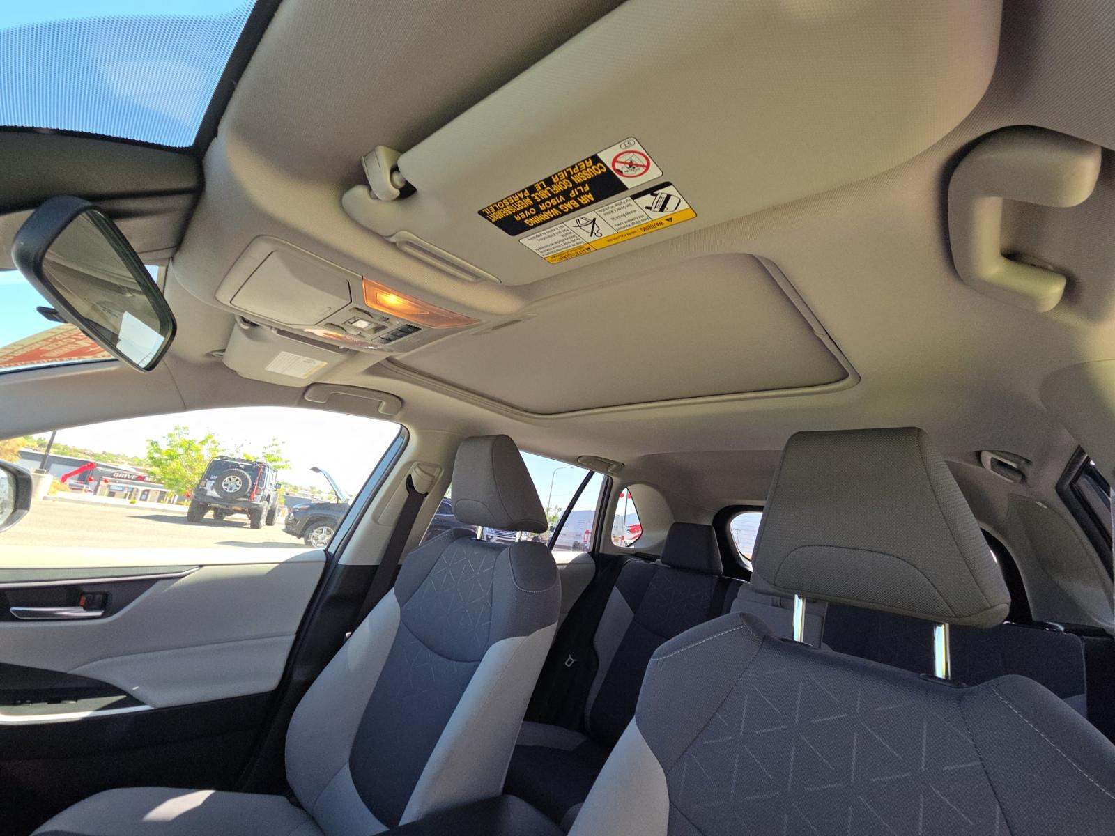 TOYOTA RAV4 - 7