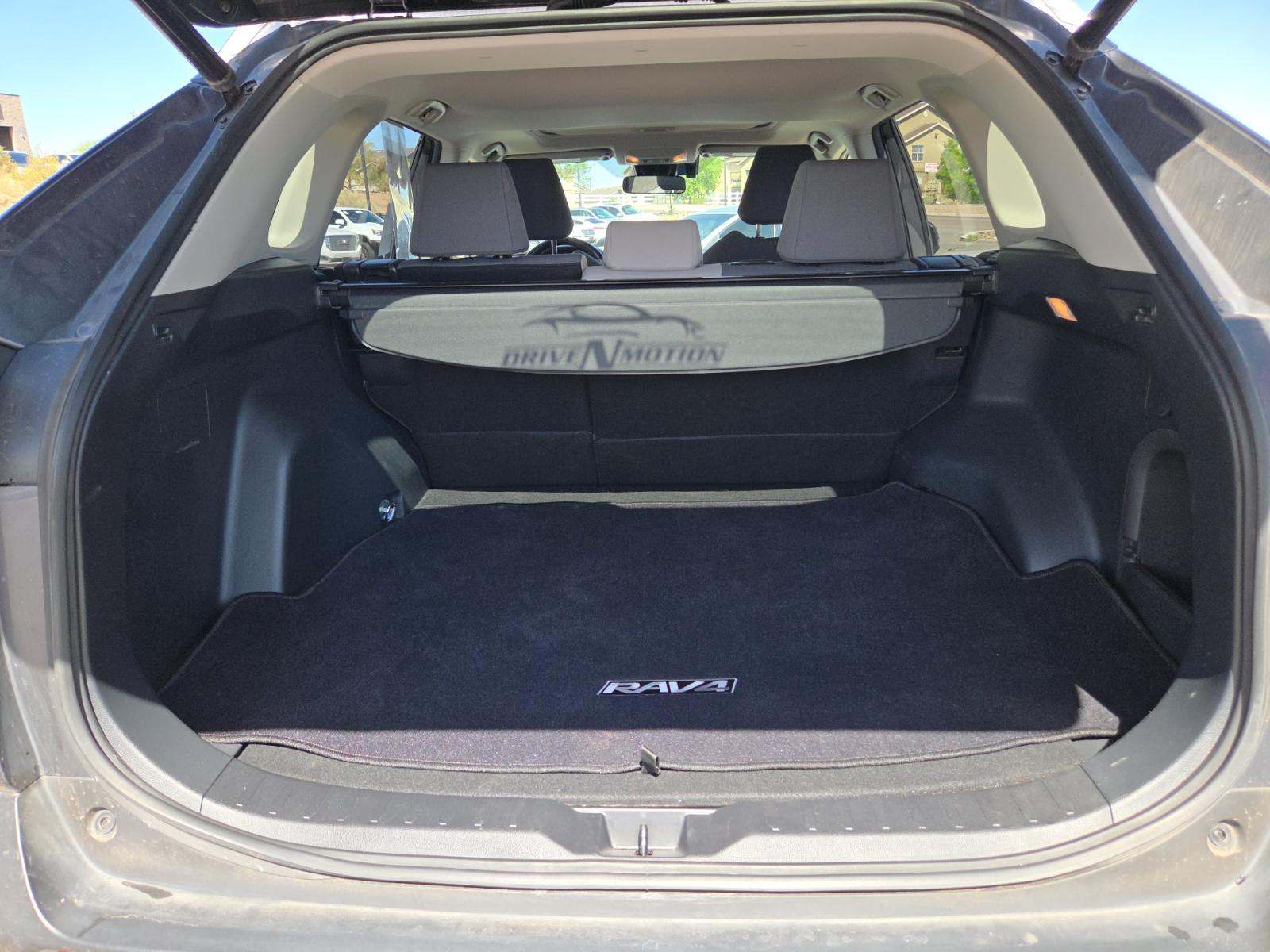 TOYOTA RAV4 - 10