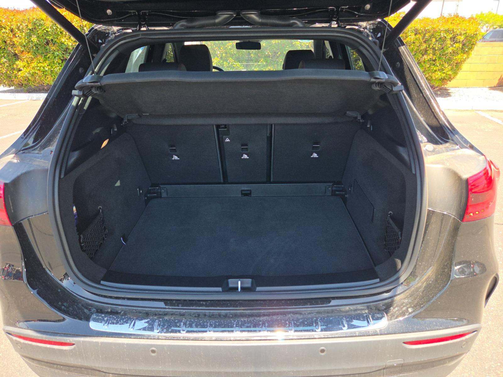 MERCEDES-BENZ GLA - 10