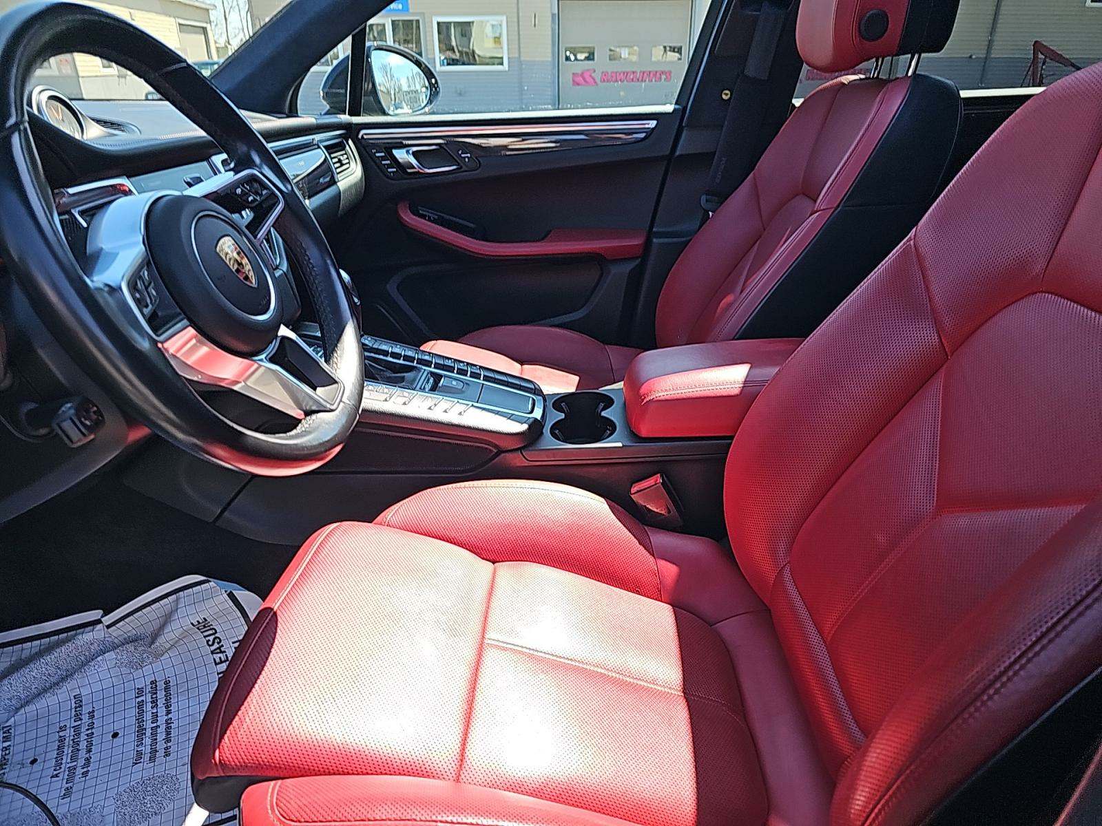 2017 Porsche Macan Turbo AWD