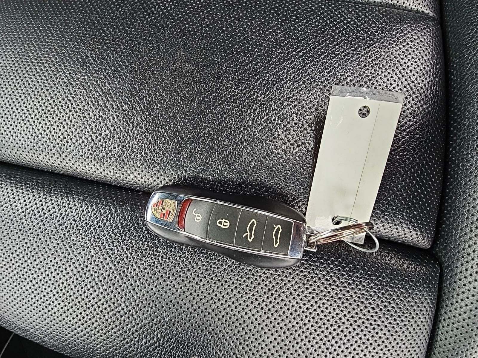 2013 Porsche Boxster Base RWD