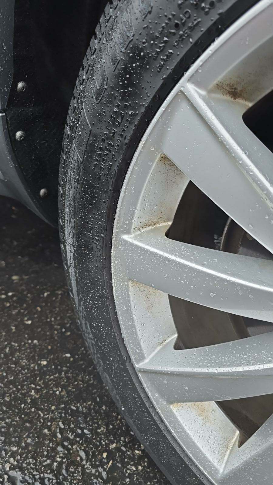 2016 Volvo XC90 T6 Momentum AWD