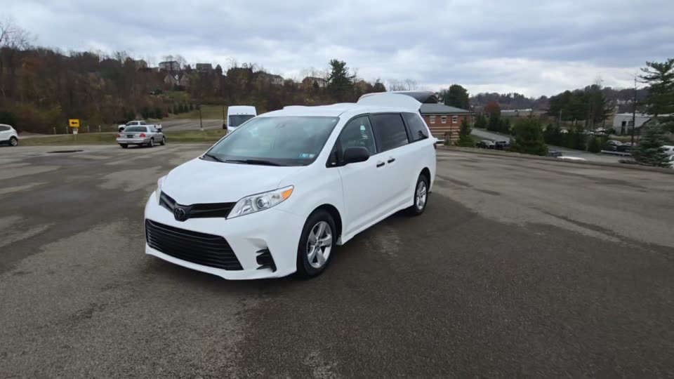 2019 Toyota Sienna L 7-Passenger 119.3