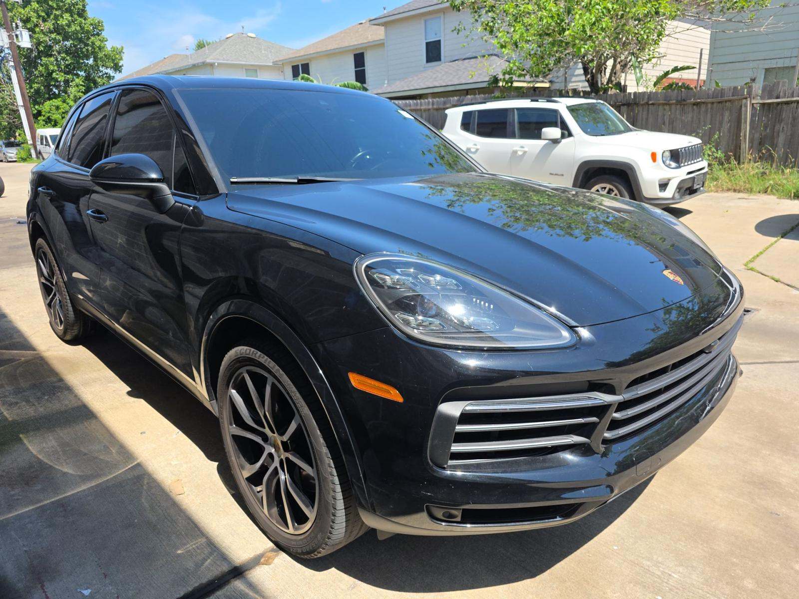 PORSCHE CAYENNE - 4