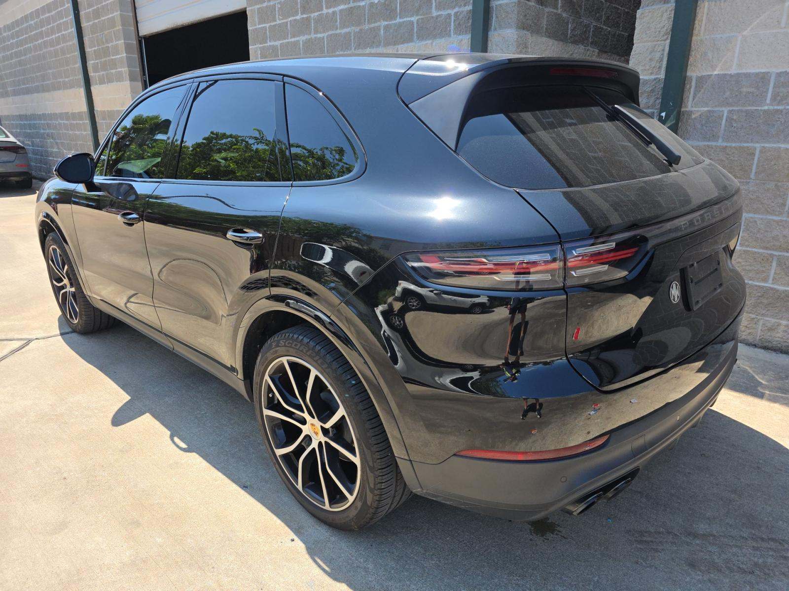 PORSCHE CAYENNE - 2