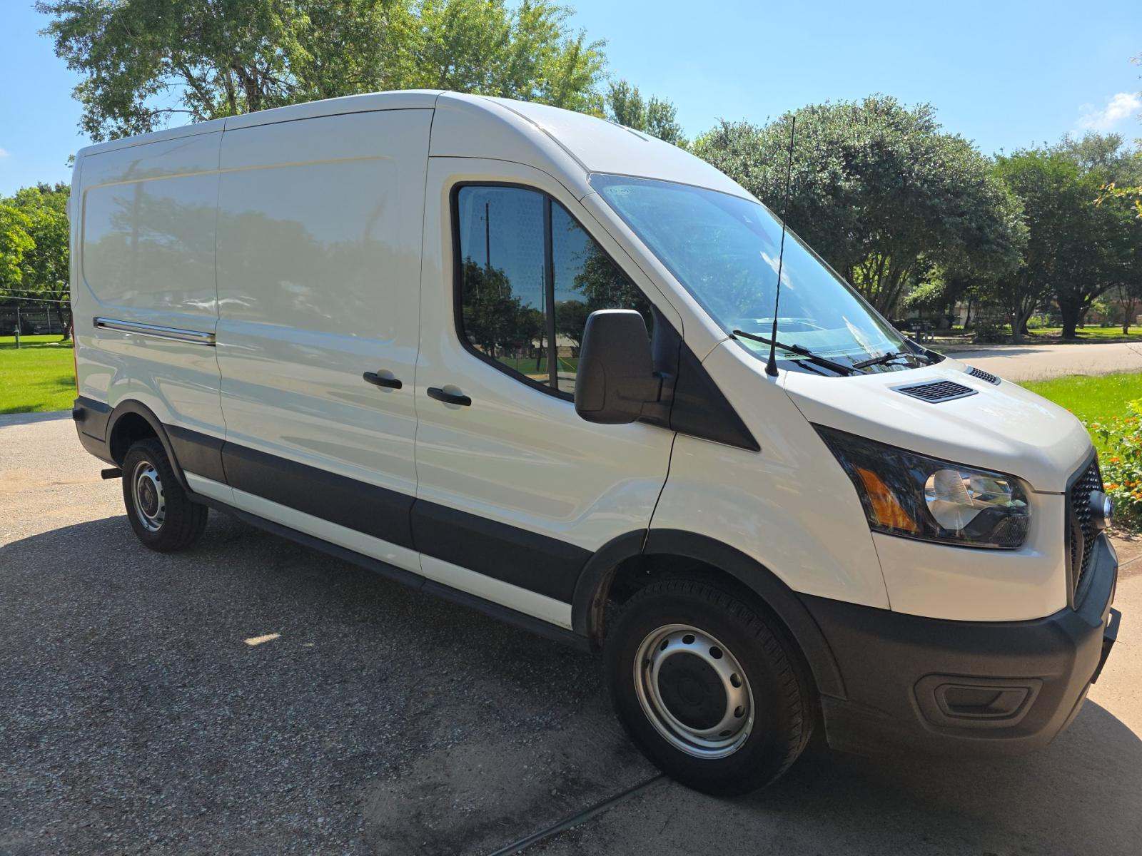 FORD TRANSIT 250 - 4